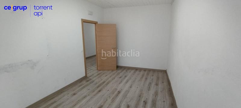Foto b6b91a20-15e8-448d-9ddd-96495a10d5ee. Alquiler local comercial en Nucli Antic Escala (L´) Foto b6b91a20-15e8-448d-9ddd-96495a10d5ee. Alquiler local comercial en Nucli Antic Escala (L´)