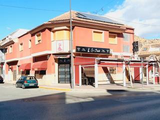Edifici a Calle maestro jose antonio campuzano 2. Se vende edificio mixto con bar restaurante Edifici a Calle maestro jose antonio campuzano 2. Se vende edificio mixto con bar restaurante