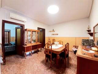 Casa aparellada a Archena. Gran casa de cuatro dormitorios con posibilidad de garaje Casa aparellada a Archena. Gran casa de cuatro dormitorios con posibilidad de garaje