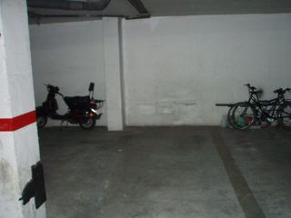 Parking coche en Benimuslem. Plaza de garaje en venta en alzira Parking coche en Benimuslem. Plaza de garaje en venta en alzira