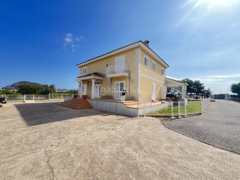 Foto 861118eb-f474-4f41-8d90-7034bc28c747. Chalet avec parking piscine dans El Marenyet Cullera Foto 861118eb-f474-4f41-8d90-7034bc28c747. Chalet avec parking piscine dans El Marenyet Cullera