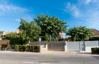 Xalet  Avenida reino de murcia 17. Excepcional chalet pareado de lujo frente farmacia altorreal Xalet  Avenida reino de murcia 17. Excepcional chalet pareado de lujo frente farmacia altorreal
