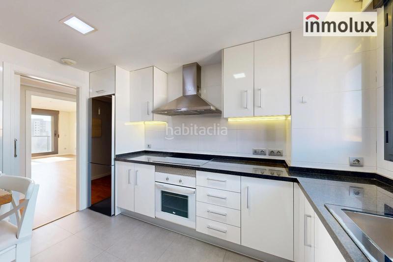 Foto 1bc08be1-45de-462d-a4ce-a18032b2bf04. Piso la elegancia en pleno pau2 exclusivo atico en Alicante Foto 1bc08be1-45de-462d-a4ce-a18032b2bf04. Piso la elegancia en pleno pau2 exclusivo atico en Alicante