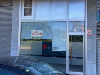 Location Local commercial à Carrer montsec 4. Estupendo local comercial totalmente equipado, ideal para montar Location Local commercial à Carrer montsec 4. Estupendo local comercial totalmente equipado, ideal para montar