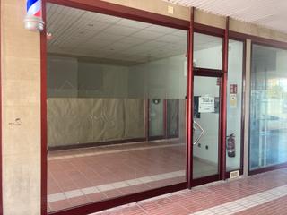 Lloguer Local Comercial a Carrer cardenal domènech 50. Estupendo local comercial muy económico, situado en las galerías Lloguer Local Comercial a Carrer cardenal domènech 50. Estupendo local comercial muy económico, situado en las galerías