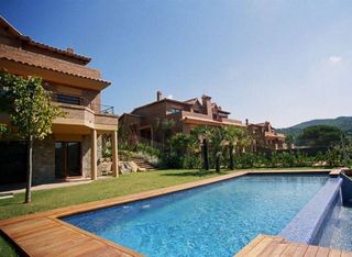 Casa en Pueblo. Obra nueva Casa en Pueblo. Obra nueva
