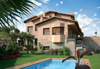 Casa in Sant Esteve Sesrovires. Obra nueva Casa in Sant Esteve Sesrovires. Obra nueva