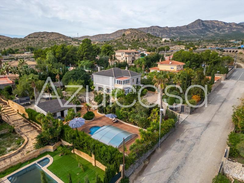 Foto 0ad71199-4f89-4538-a1e0-8d9420402f39. Xalet amb calefacció aparcament piscina a Moralet Alicante Foto 0ad71199-4f89-4538-a1e0-8d9420402f39. Xalet amb calefacció aparcament piscina a Moralet Alicante