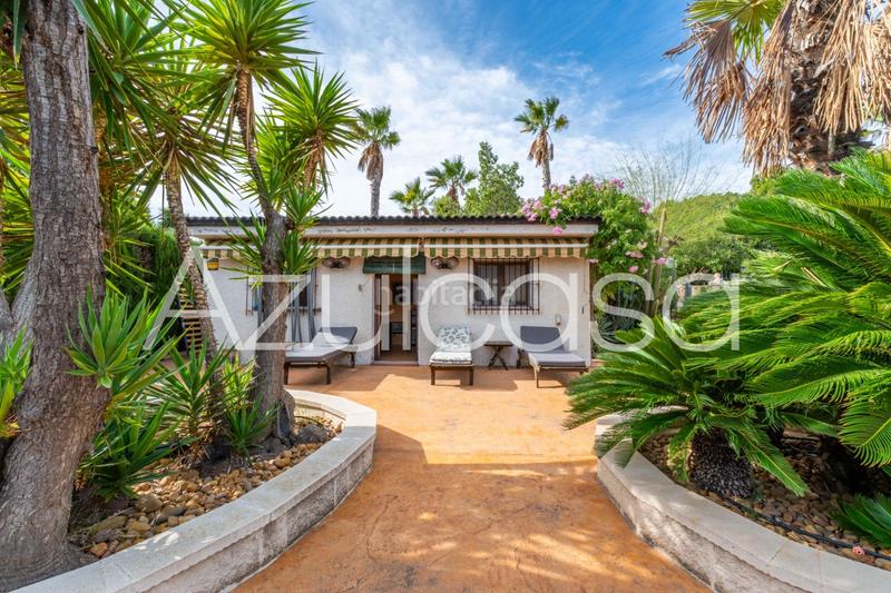 Foto 3775cc4d-1175-4939-91e5-dc509efe90fd. Xalet amb calefacció aparcament piscina a Moralet Alicante Foto 3775cc4d-1175-4939-91e5-dc509efe90fd. Xalet amb calefacció aparcament piscina a Moralet Alicante