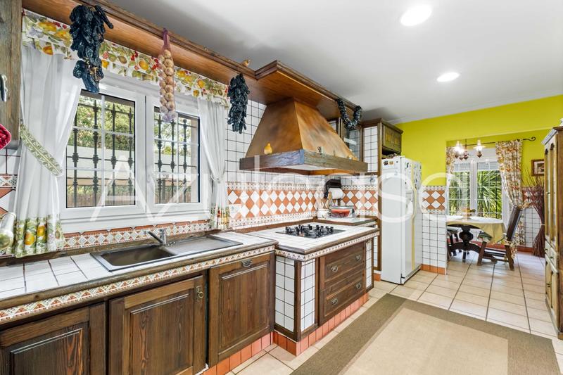 Foto 66fcc08d-0005-4c6c-a22c-393d17fb02f6. Xalet amb calefacció aparcament piscina a Moralet Alicante Foto 66fcc08d-0005-4c6c-a22c-393d17fb02f6. Xalet amb calefacció aparcament piscina a Moralet Alicante