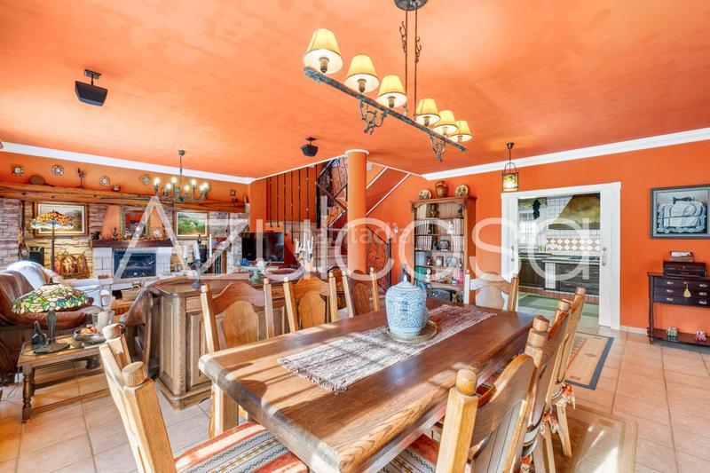 Foto d2584d89-edf8-4b04-a014-d57a494203c3. Xalet amb calefacció aparcament piscina a Moralet Alicante Foto d2584d89-edf8-4b04-a014-d57a494203c3. Xalet amb calefacció aparcament piscina a Moralet Alicante