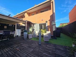 Maison jumelée  Carrer de santiago rusiñol. Descubre tu nuevo hogar en sant andreu de la barca Maison jumelée  Carrer de santiago rusiñol. Descubre tu nuevo hogar en sant andreu de la barca