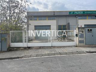 Rent Industrial building in Carrer de la farigola 14. Nave en alquiler con patio y entrada trailer en castellbisbal Rent Industrial building in Carrer de la farigola 14. Nave en alquiler con patio y entrada trailer en castellbisbal