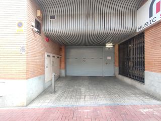 Autoparkplatz in Carrer iscle soler, 16. Plaza de parking iscle soler Autoparkplatz in Carrer iscle soler, 16. Plaza de parking iscle soler