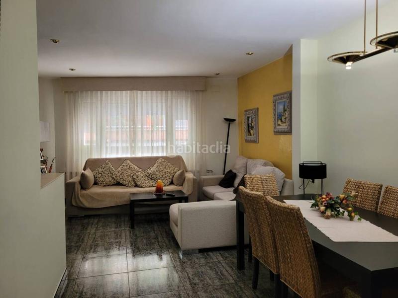 Foto 2ab36c1b-34c4-46e0-8bdc-a18517349380. Casa  con local en venta en la Creu Alta en Creu Alta Sabadell Foto 2ab36c1b-34c4-46e0-8bdc-a18517349380. Casa  con local en venta en la Creu Alta en Creu Alta Sabadell