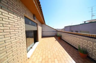 Casa a schiera in Alaquàs. Muy buena vivienda en zona tranquila Casa a schiera in Alaquàs. Muy buena vivienda en zona tranquila