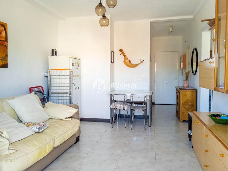 Foto 699432bc-aa3e-4dcb-9048-6f947b1f4ccd. Apartament amb calefacció a Passeig Marítim Miami Platja Foto 699432bc-aa3e-4dcb-9048-6f947b1f4ccd. Apartament amb calefacció a Passeig Marítim Miami Platja