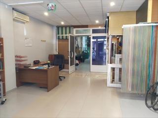 Local commercial à Pere Crespí. Local comercial en alzira valencia a pie de calle en la calle fr Local commercial à Pere Crespí. Local comercial en alzira valencia a pie de calle en la calle fr