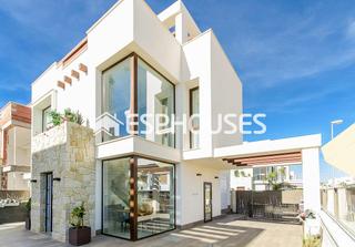 Maison à Rojales. Casas nuevas con 3 dormitorios y piscina Maison à Rojales. Casas nuevas con 3 dormitorios y piscina