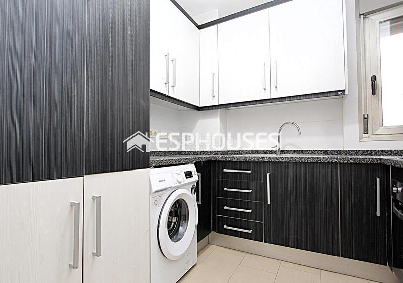 Foto 2c8d4f5b-d461-46a6-a4c2-8dc15ba898fd. Apartament amb aparcament a Pueblo Guardamar del Segura Foto 2c8d4f5b-d461-46a6-a4c2-8dc15ba898fd. Apartament amb aparcament a Pueblo Guardamar del Segura