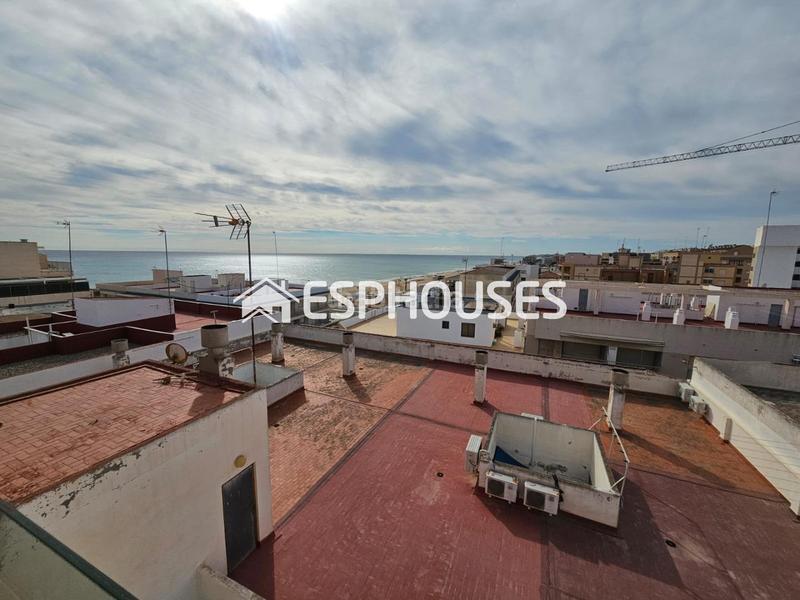 Foto 5436a175-d724-48fd-bbf0-74f70189d7db. Apartament amb aparcament a Pueblo Guardamar del Segura Foto 5436a175-d724-48fd-bbf0-74f70189d7db. Apartament amb aparcament a Pueblo Guardamar del Segura