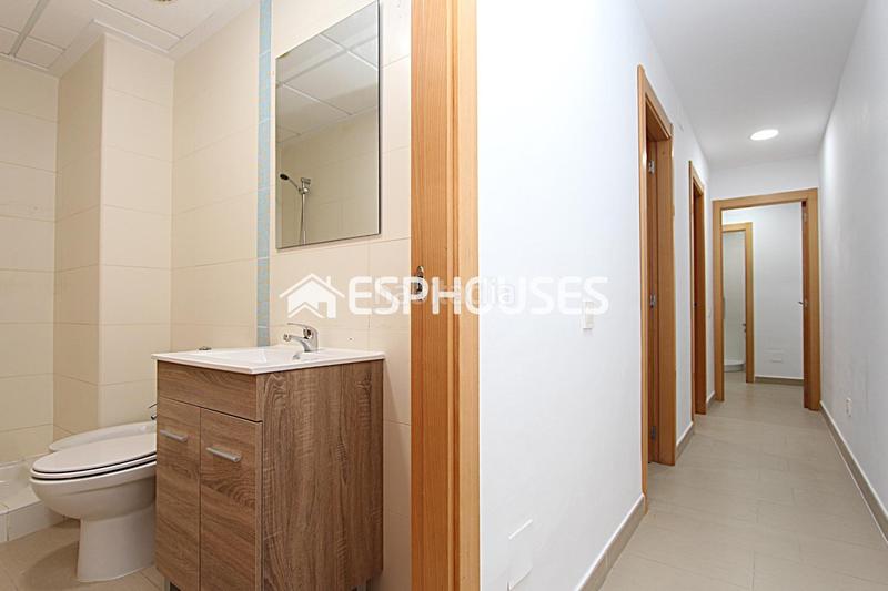 Foto 56d538e0-6d8a-4a7c-abf3-546a8a477899. Apartament amb aparcament a Pueblo Guardamar del Segura Foto 56d538e0-6d8a-4a7c-abf3-546a8a477899. Apartament amb aparcament a Pueblo Guardamar del Segura