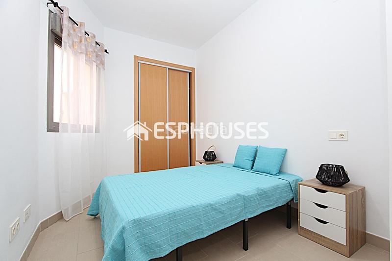 Foto af3339c5-00fd-46eb-86d5-457cb945f058. Apartament amb aparcament a Pueblo Guardamar del Segura Foto af3339c5-00fd-46eb-86d5-457cb945f058. Apartament amb aparcament a Pueblo Guardamar del Segura