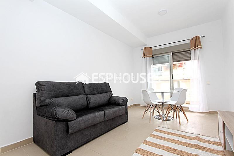 Foto bcd2745b-fded-43a4-825b-eb5ab6dff389. Apartament amb aparcament a Pueblo Guardamar del Segura Foto bcd2745b-fded-43a4-825b-eb5ab6dff389. Apartament amb aparcament a Pueblo Guardamar del Segura