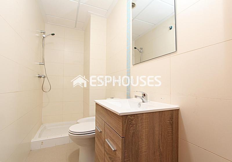 Foto e39cdfe3-714f-4e00-b2e7-57b28e0f9a6b. Apartament amb aparcament a Pueblo Guardamar del Segura Foto e39cdfe3-714f-4e00-b2e7-57b28e0f9a6b. Apartament amb aparcament a Pueblo Guardamar del Segura