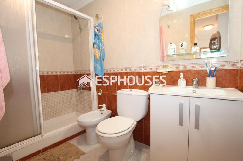 Foto 119afd50-186b-4015-84ed-c11846293dee. Apartament amb aparcament piscina a Guardamar Playa Guardamar del Segura Foto 119afd50-186b-4015-84ed-c11846293dee. Apartament amb aparcament piscina a Guardamar Playa Guardamar del Segura
