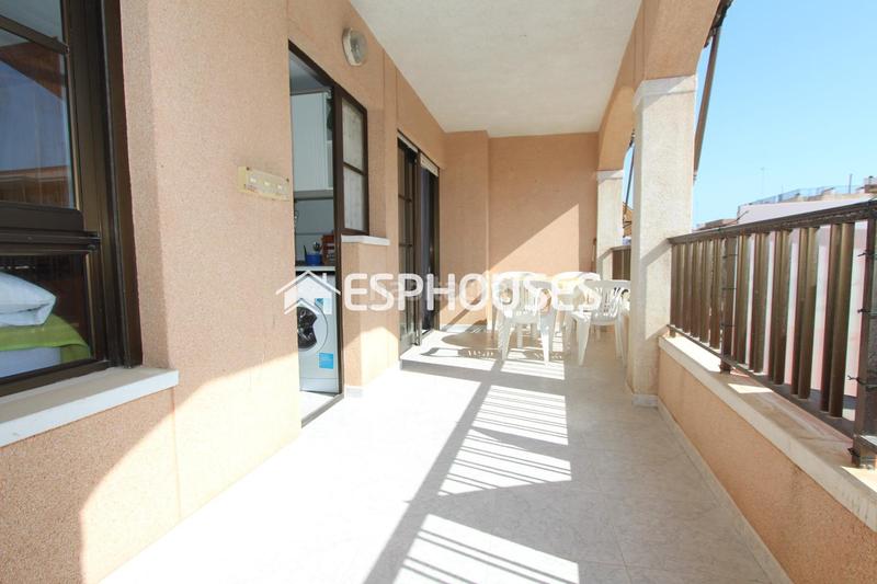 Foto 4f2d1c34-169f-498a-a06c-e3e86010dbbb. Apartament amb aparcament piscina a Guardamar Playa Guardamar del Segura Foto 4f2d1c34-169f-498a-a06c-e3e86010dbbb. Apartament amb aparcament piscina a Guardamar Playa Guardamar del Segura