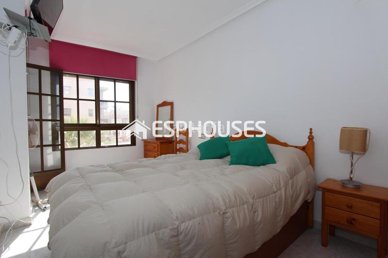 Foto 6c1e37c9-3e3e-411a-8d12-2192d76b694a. Apartament amb aparcament piscina a Guardamar Playa Guardamar del Segura Foto 6c1e37c9-3e3e-411a-8d12-2192d76b694a. Apartament amb aparcament piscina a Guardamar Playa Guardamar del Segura