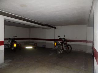 Lloguer Aparcament cotxe Calle doctor garcia donato. Dos plazas de garaje juntas Lloguer Aparcament cotxe Calle doctor garcia donato. Dos plazas de garaje juntas
