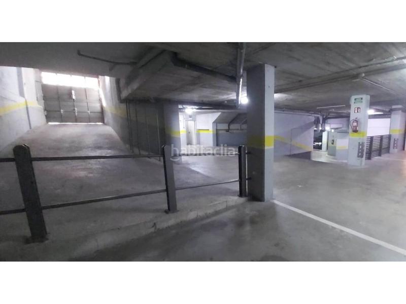 Foto f07c7b34-b0c8-4963-a124-a155acfcb2db. Car parking in mare de déu del remei 36 in Sant Narcis Girona Foto f07c7b34-b0c8-4963-a124-a155acfcb2db. Car parking in mare de déu del remei 36 in Sant Narcis Girona