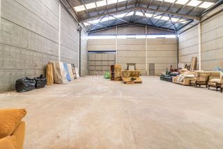 Nave industrial Alfarers. Nave industrial Nave industrial Alfarers. Nave industrial