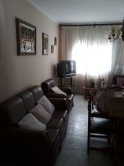 Piso Carretera. Piso 4 habitaciones muy soleado Piso Carretera. Piso 4 habitaciones muy soleado