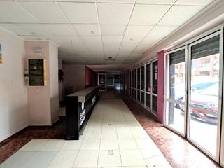 Locale commerciale  Calle bovetar del 6. Local comercial en la playa de miramar, a solo 50 metros del mar Locale commerciale  Calle bovetar del 6. Local comercial en la playa de miramar, a solo 50 metros del mar