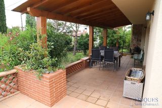 Casa en Avinguda catalunya - mata, 33. Casa con piscina de agua salada Casa en Avinguda catalunya - mata, 33. Casa con piscina de agua salada