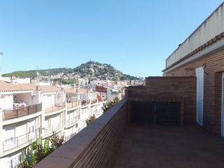 Ático Carrer contoliu. Opción a compra Ático Carrer contoliu. Opción a compra