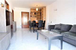 Piso Carrer canigo. Con parking incluido Piso Carrer canigo. Con parking incluido