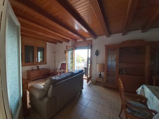 Lloguer Casa A les afores. Casa amb llar de foc Lloguer Casa A les afores. Casa amb llar de foc