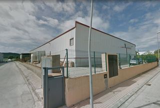Nave con inquilinos Dels oms. Para inversión Nave con inquilinos Dels oms. Para inversión