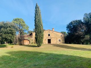Masía Afores. Baix empordà, foixà, masia Masía Afores. Baix empordà, foixà, masia