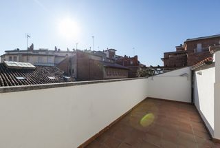 Dúplex Carrer arquebisbe alemany. Ático dúplex con terraza en el c Dúplex Carrer arquebisbe alemany. Ático dúplex con terraza en el c