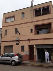Building Carrer pau bruna. Finca en el centro de masquefa Building Carrer pau bruna. Finca en el centro de masquefa
