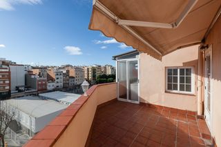 Dachwohnung Carrer atlantida. Ático en collblanc Dachwohnung Carrer atlantida. Ático en collblanc