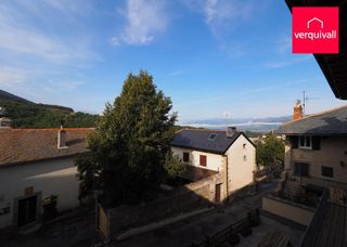 Dúplex Carrer de les escoles velles. Muy bién conservado y acogedor Dúplex Carrer de les escoles velles. Muy bién conservado y acogedor