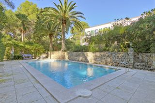 Chalet Santo tomás. Jardines de encanto Chalet Santo tomás. Jardines de encanto