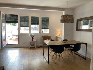 Alquiler de Temporada Piso en Carrer alzina (l´), 26. Con terraza. tranquilo, acogedor Alquiler de Temporada Piso en Carrer alzina (l´), 26. Con terraza. tranquilo, acogedor
