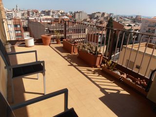 Alquiler Piso Plaça josep freixa i argemi. Todo exterior y muy soleado Alquiler Piso Plaça josep freixa i argemi. Todo exterior y muy soleado